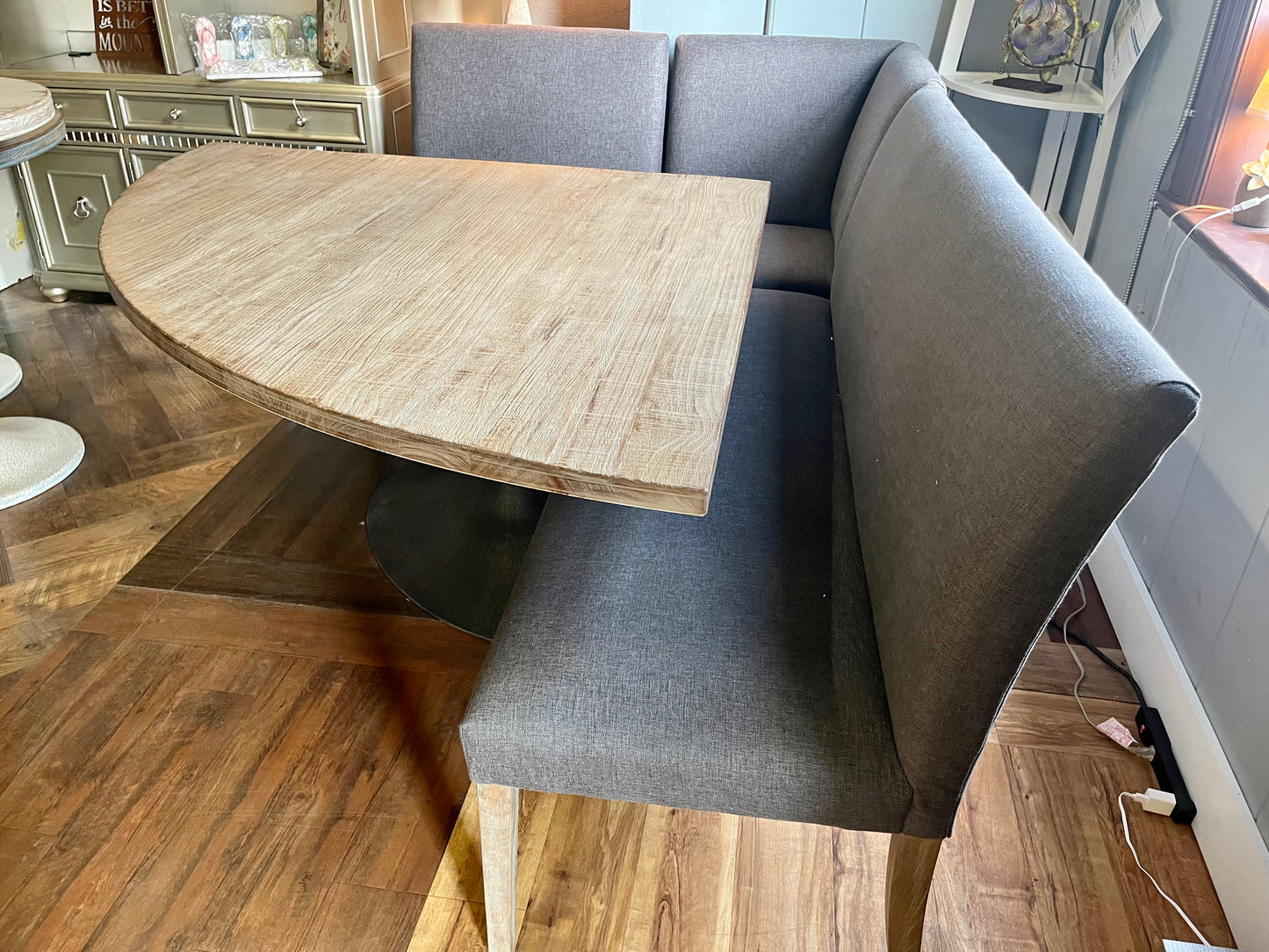 Megan Corner Nook Quarter Round Antique Natural Table Top REAL Reclaimed Wood w/ 3 Bench Seats NEW NE-121041-S2